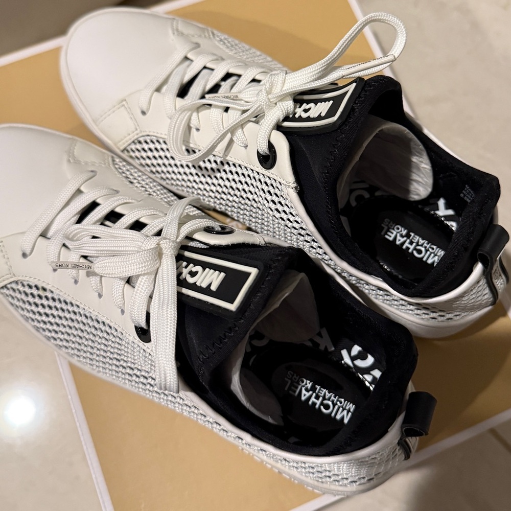 Michael Kors White and black Sneakers - Picture 6 of 8